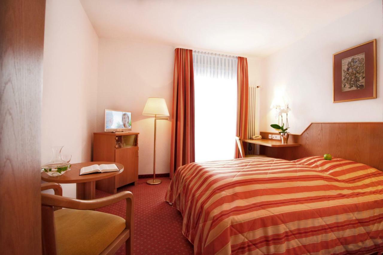 Hotel Schiff Am See كونستانز المظهر الخارجي الصورة