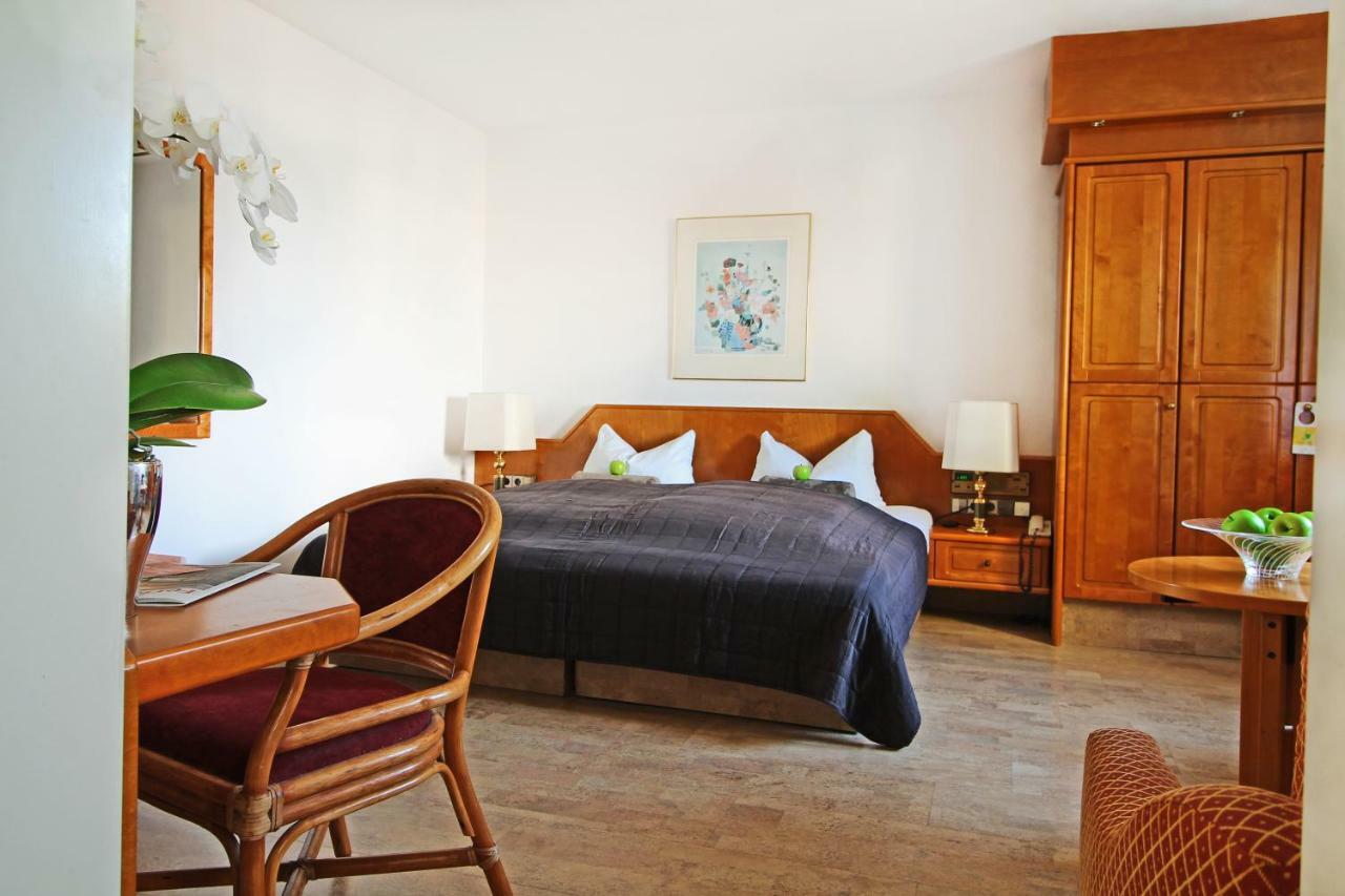 Hotel Schiff Am See كونستانز المظهر الخارجي الصورة